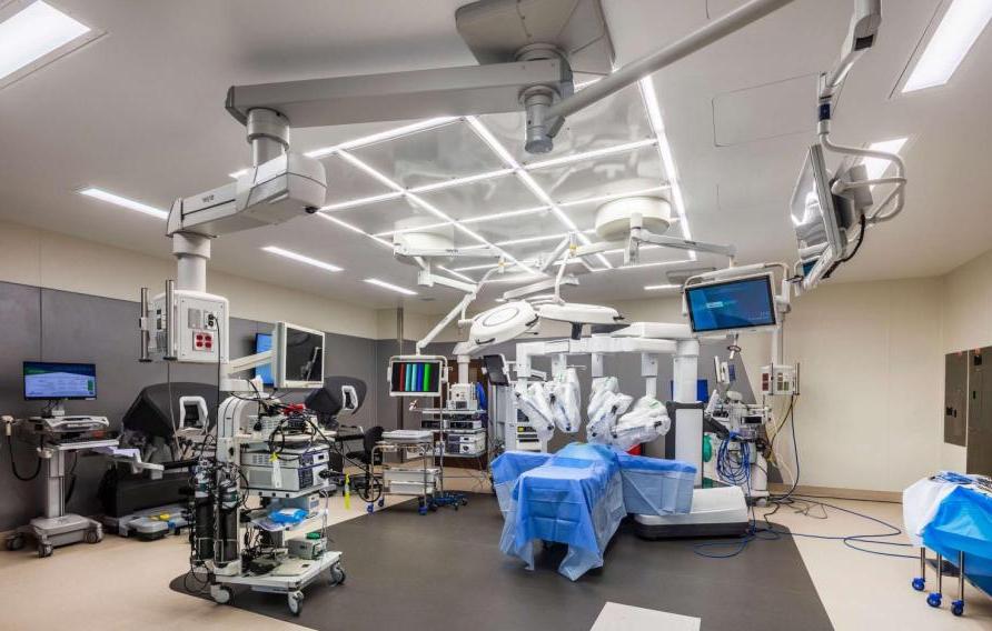 Surgery room at AdventHealth Tampa
